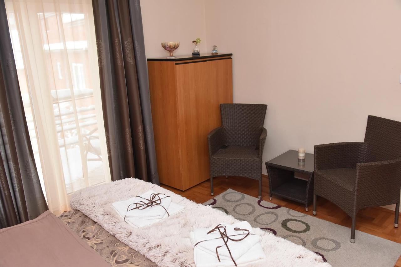 Blue House Apartment Ni Εξωτερικό φωτογραφία