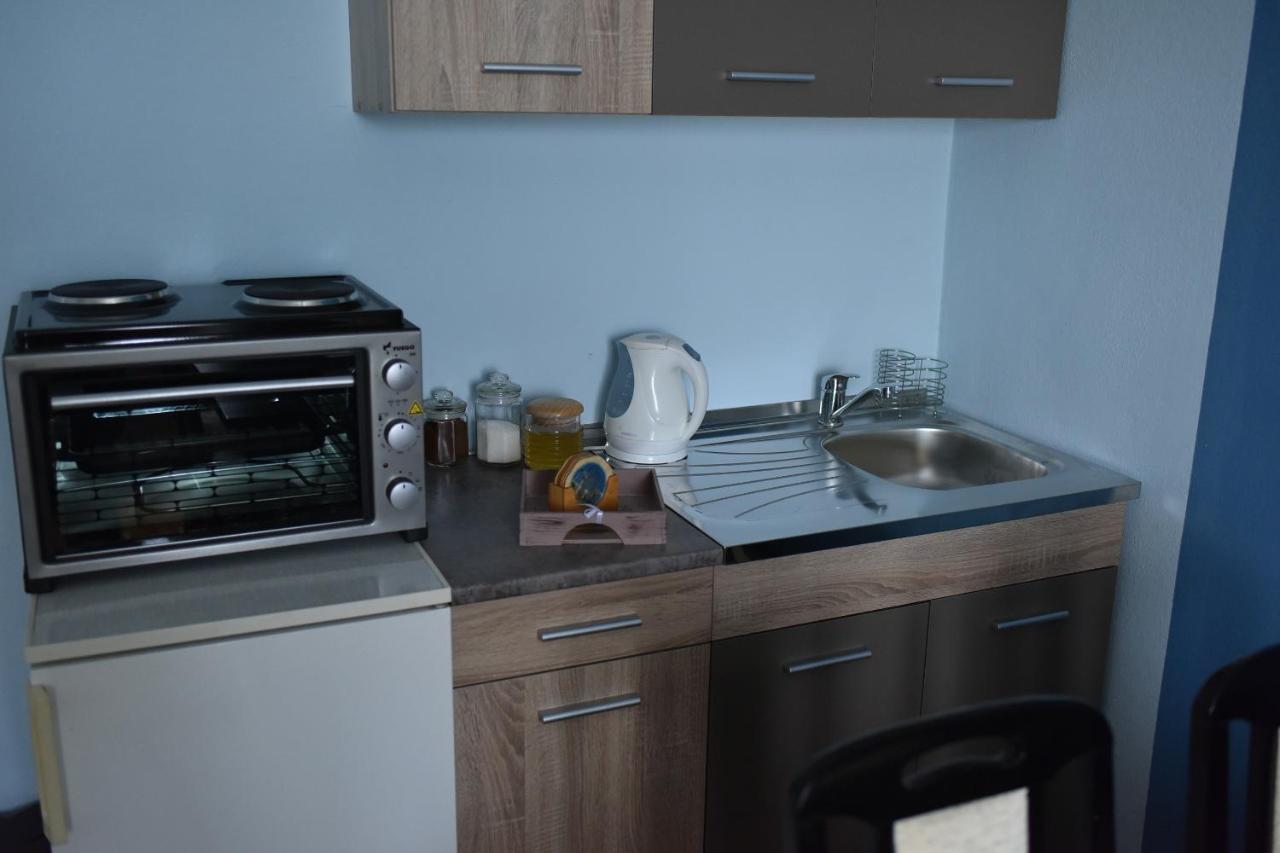 Blue House Apartment Ni Εξωτερικό φωτογραφία